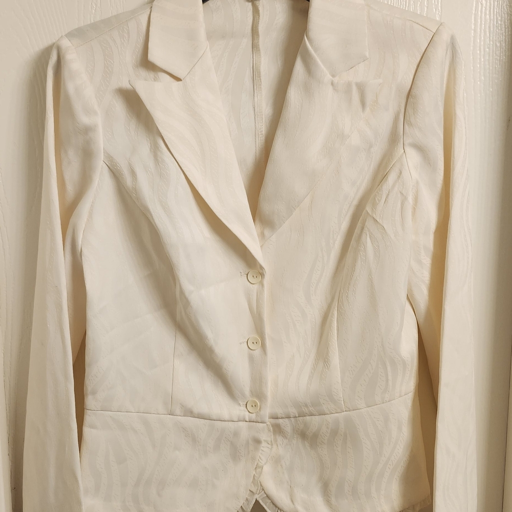 Ruby Rox Ivory Women's Suit Jacket - Picture 3 of 7